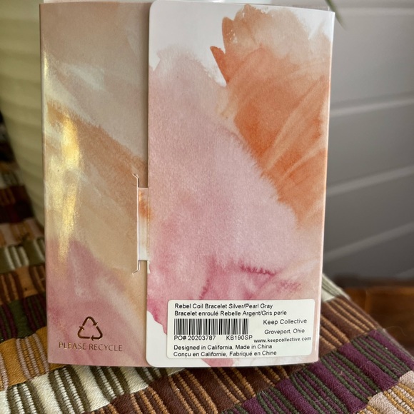 🆕 KEEP Collective By Stella & Dot Rebel coil bracelet in silver/pearl, new! - Picture 7 of 16